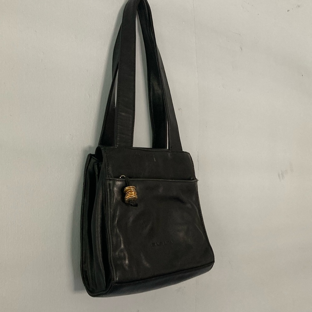 Sereta Black Leather Shoulder Bag